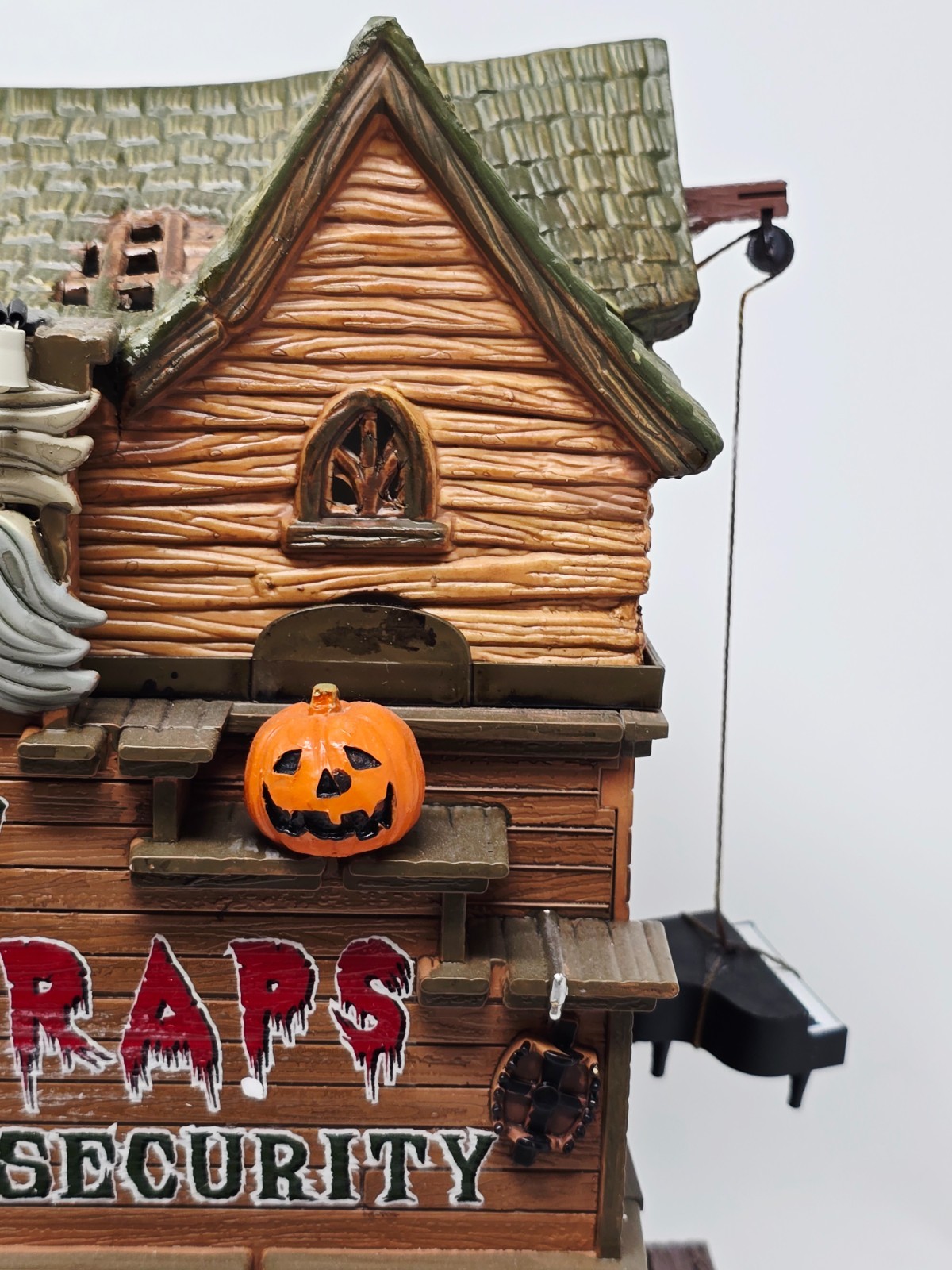 Lemax Halloween Spooky Town Banshee’s Boo-B-Traps RETIRED 2015 #55912 100% Works