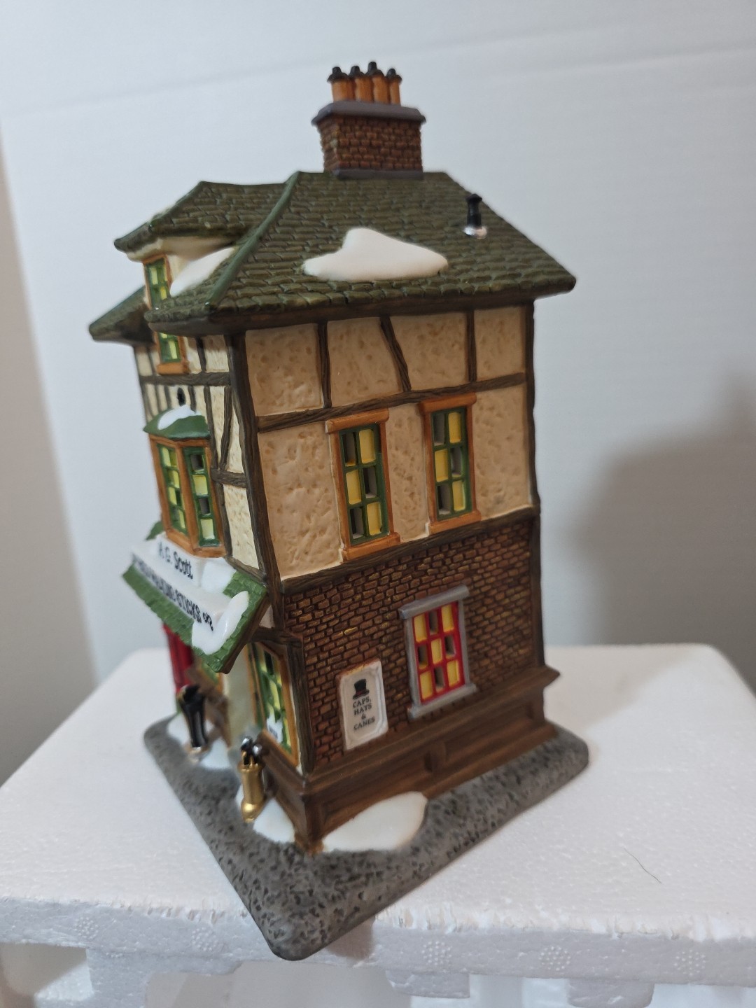 Dept 56 Dickens Village “A.G. Scott Hats & Walking Sticks” #58741 Lighted House