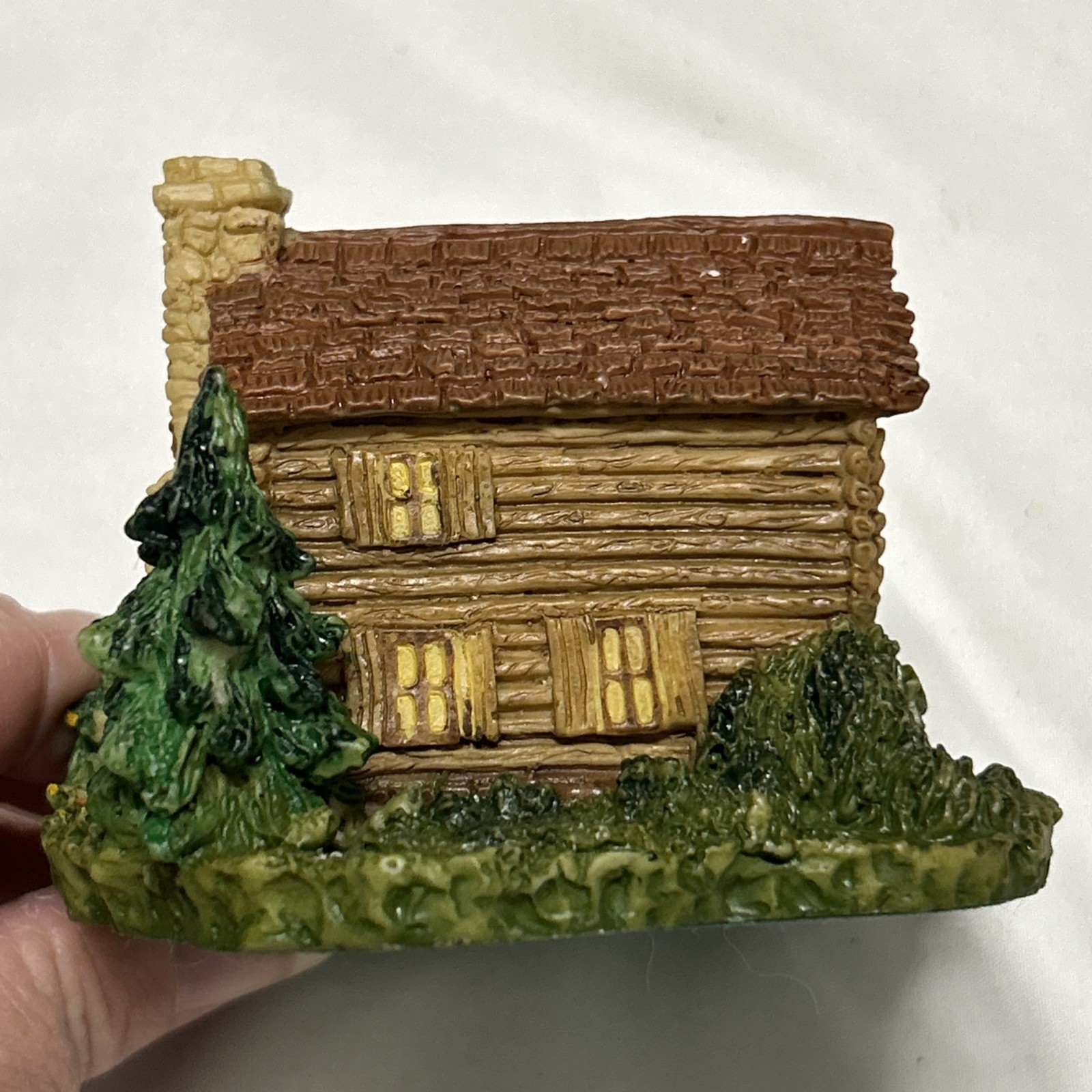 Department 56 New England Village Miniature Log Cabin 5937‑4 • 1987 • Taiwan