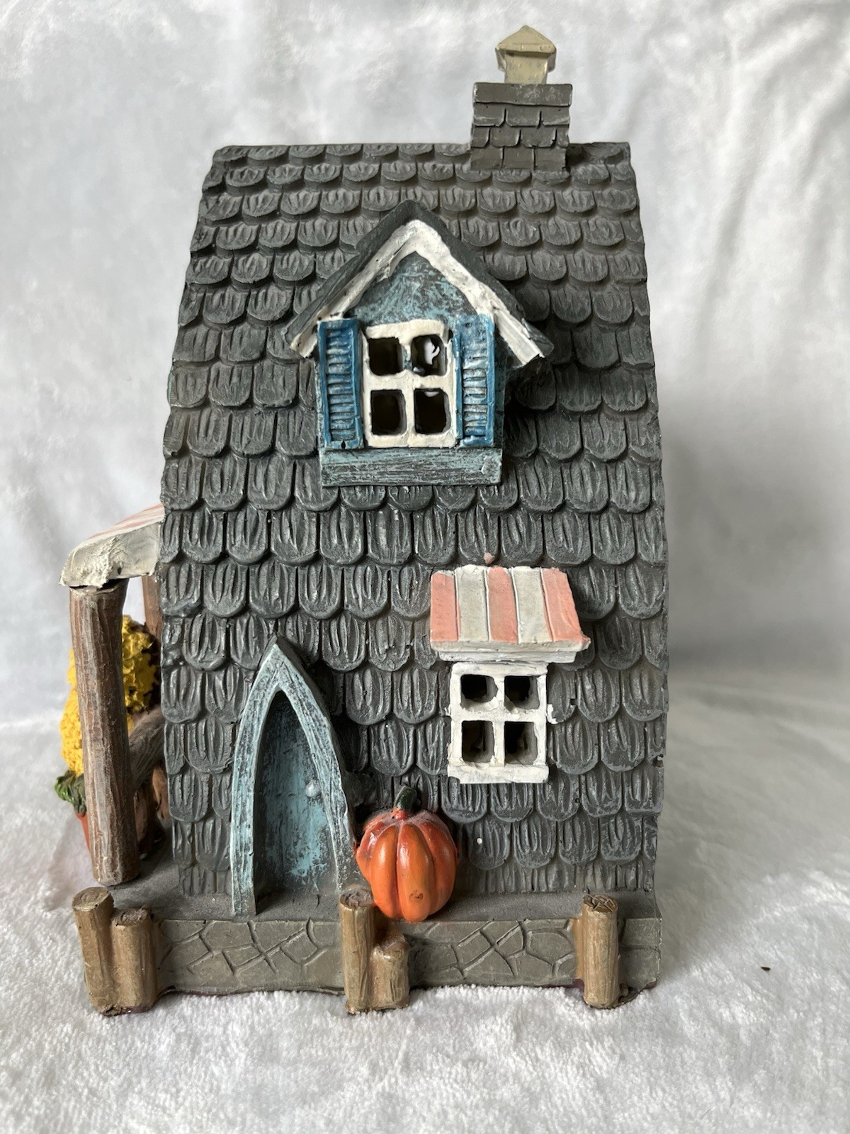 Harvest Town Lighted Grocery Store Fall Autumn Village Resin House Decor Works