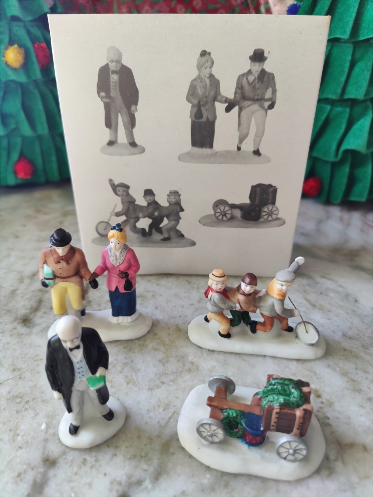 WHIMSICAL! Dept 56 Nicholas Nickleby Heritage Village Collection Set Of 4 5929-3