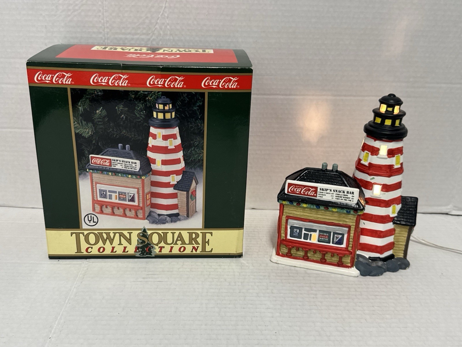 USED Vtg Coca-Cola Town Square Collection “Skip’s Snack Bar” Lighthouse 1995