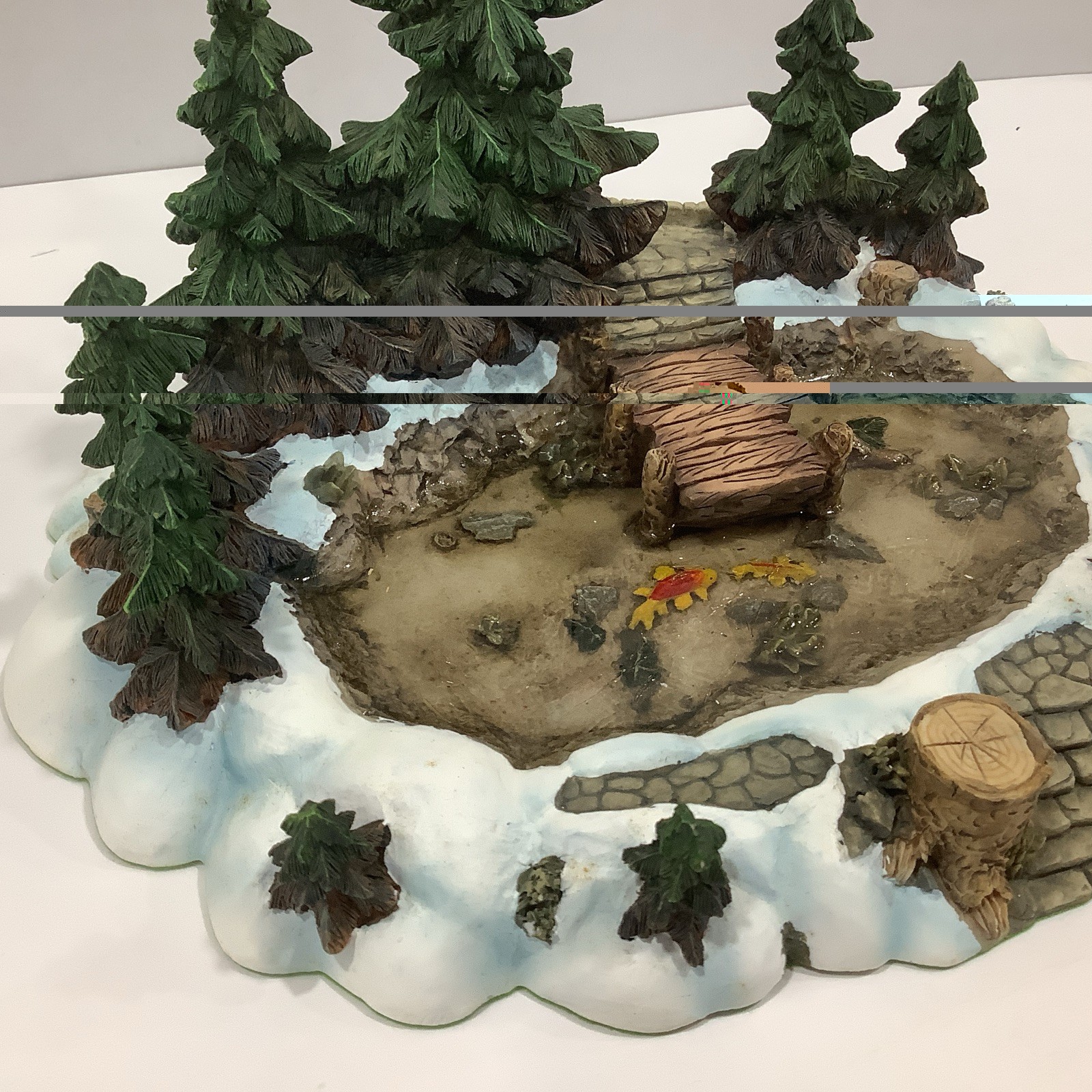Department 56 #52618 Accessory “Village Pine Point Pond”