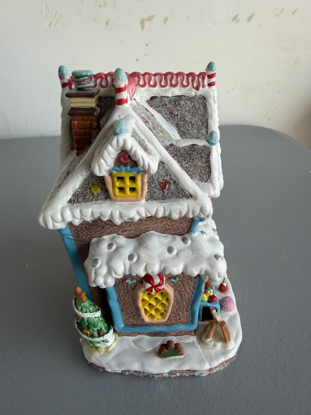 Lemax Sugar N Spice GINGER’S ORNAMENTS Retired Light Christmas Village 2005