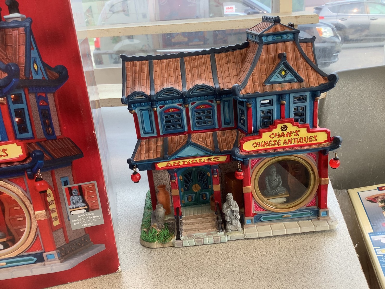 LEMAX SIGNATURE COLLECTION/CHANS CHINESE ANTIQUE STORE/ LIGHTED / NIB!!!