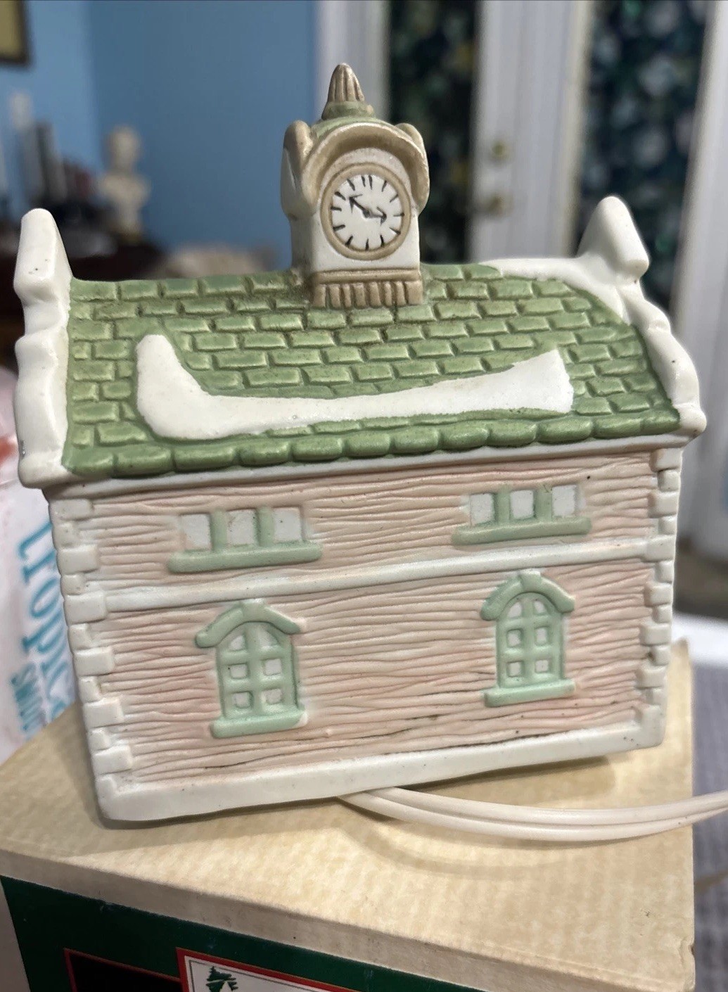 2 Wangs VintageTraditions Holiday Village Village City Hall & Royal Cafe& Hotel