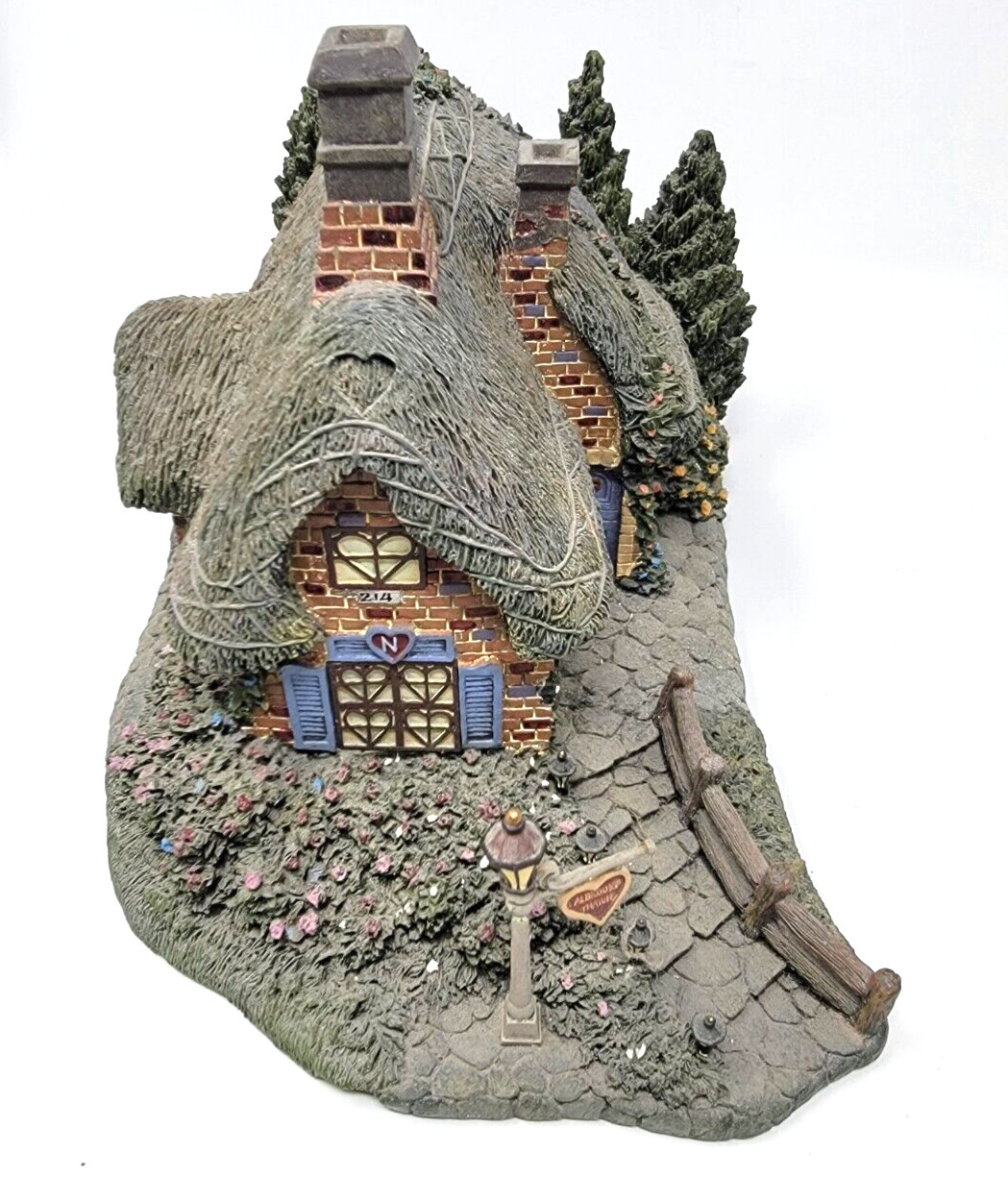 Thomas Kinkade Sweetheart Cottage Hawthorne Village 79733 Seaside 2001 No. B5977
