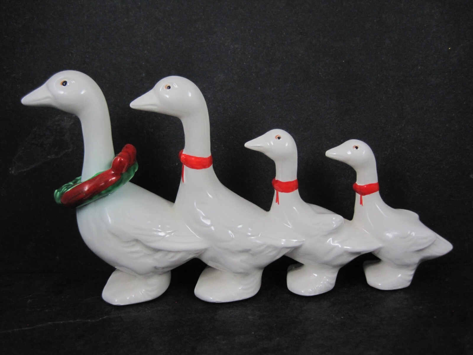Dept 56 Vintage Ducks Geese in a Row Christmas Figurine 7.5″