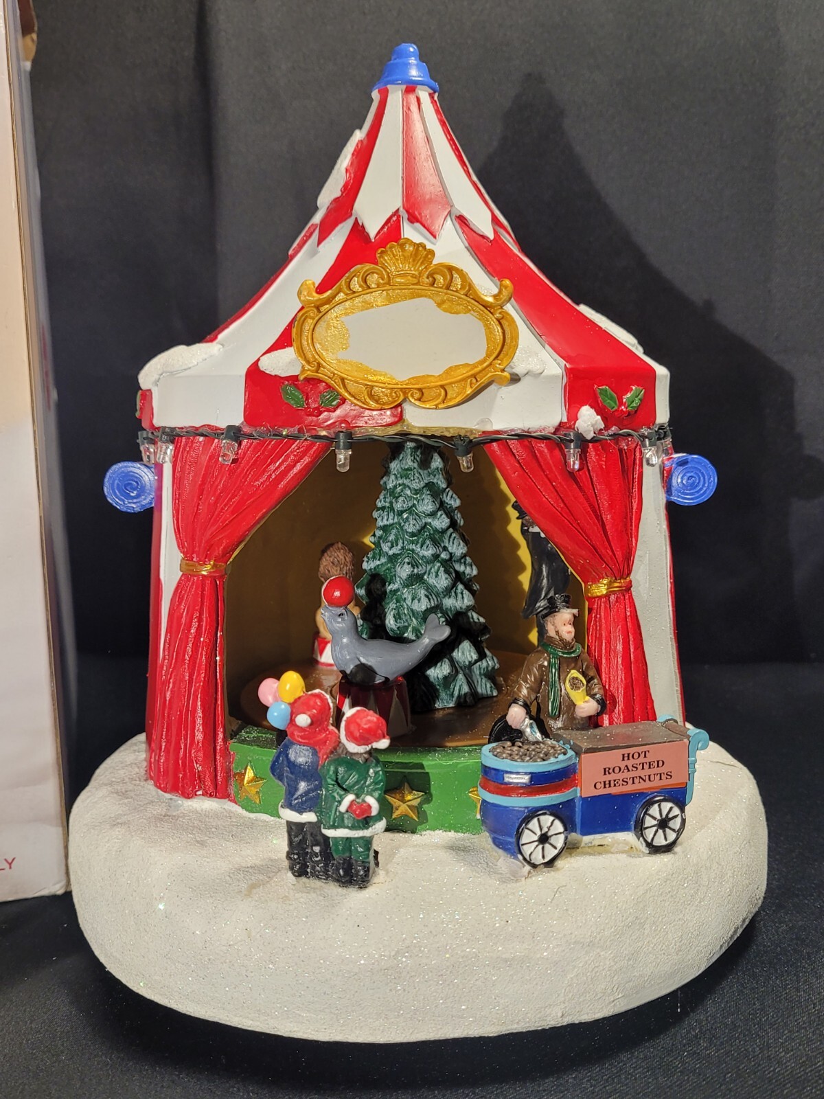 ST NICHOLAS SQUARE VILLAGE CIRCUS TENT MUSIC & LIGHTS