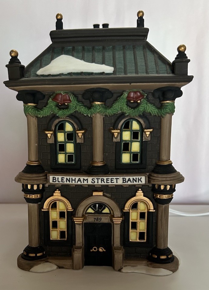 Vintage 1995 Department 56 Dickens Village Blenham Street Bank #58330 W/Light