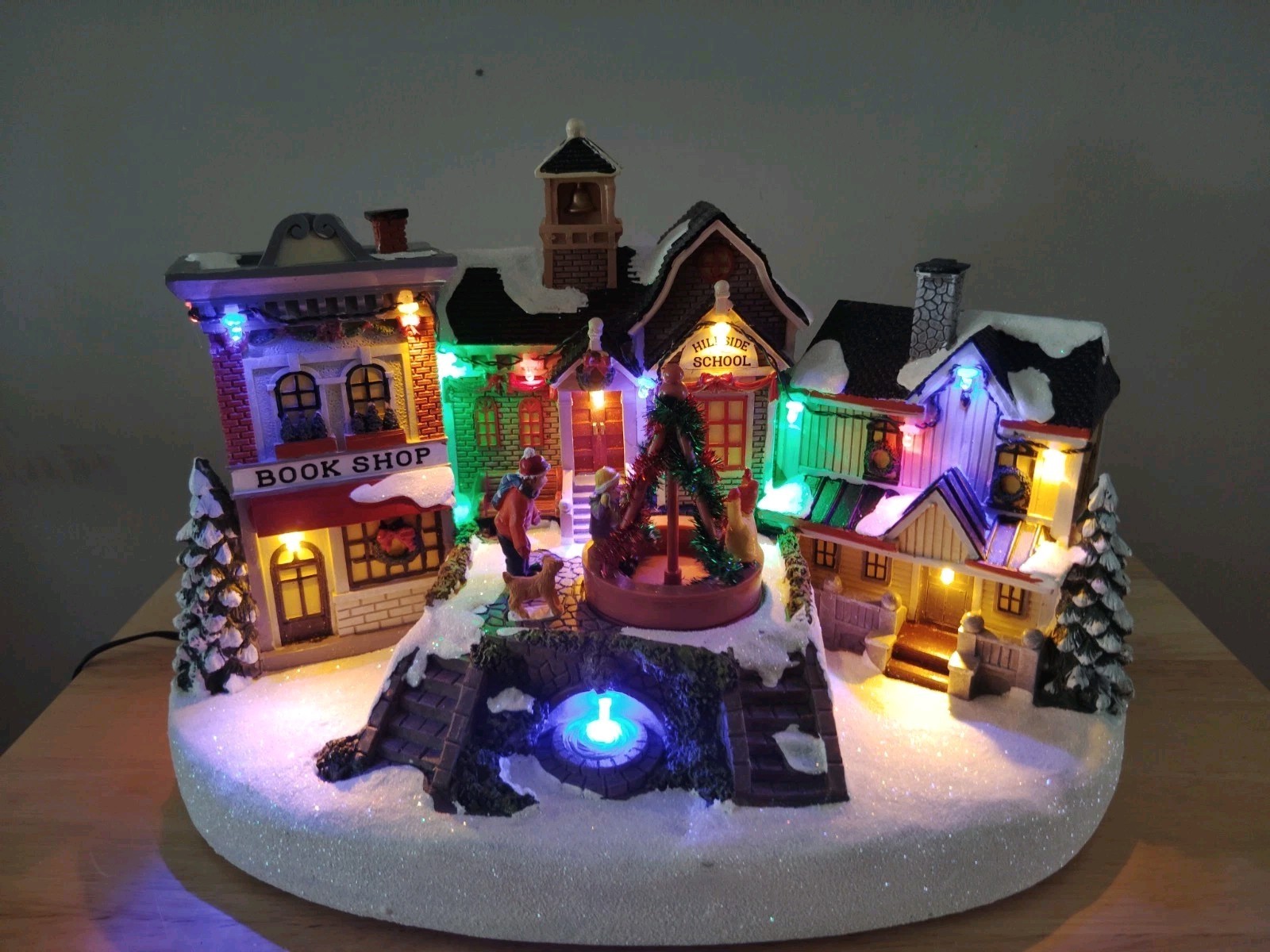 St Nicholas Square Village Town Center Motion & Lights Christmas Village “2023”