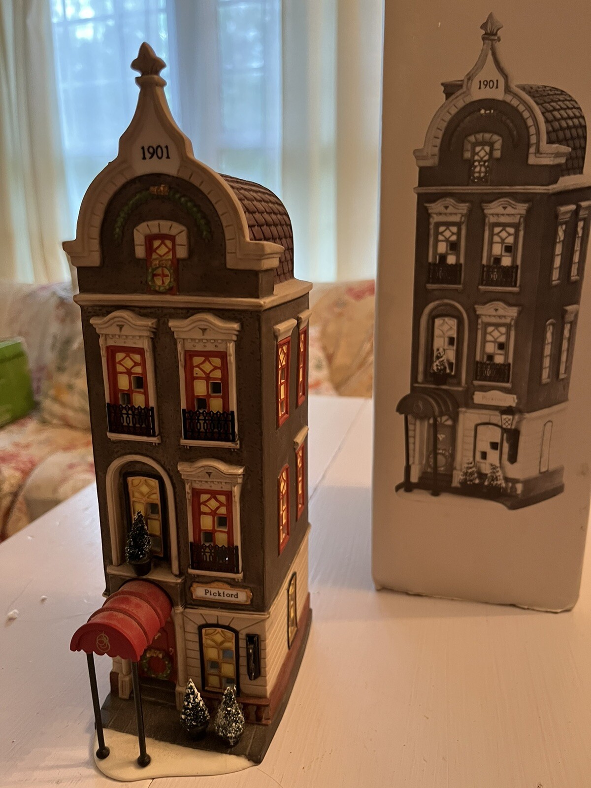 Dept. 56 1995 Heritage Pickford Place Christmas In The City #58879