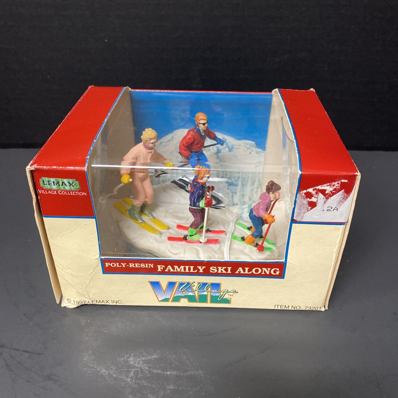 Lemax Vail Village Family Ski Along 73201 Figurine Poly Resin 1997