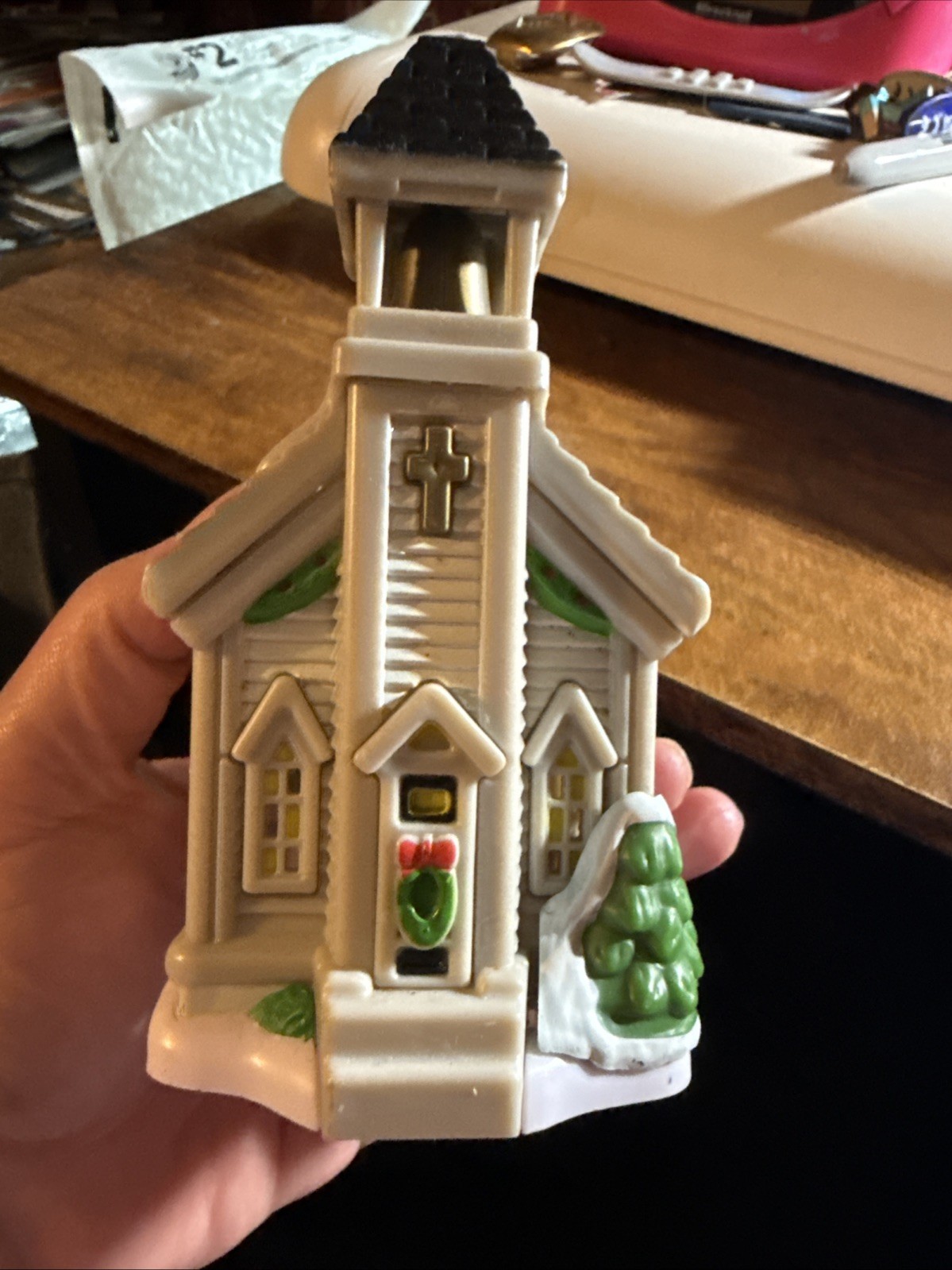Cobblestone Corners Miniatures Church for Christmas Battery Led Tea Light Only.