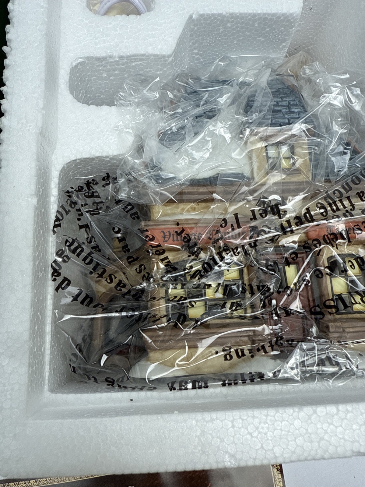 Dept 56 Dickens Village CANDLE SHOP 25th ANNIVERSARY – 808848 – NIB