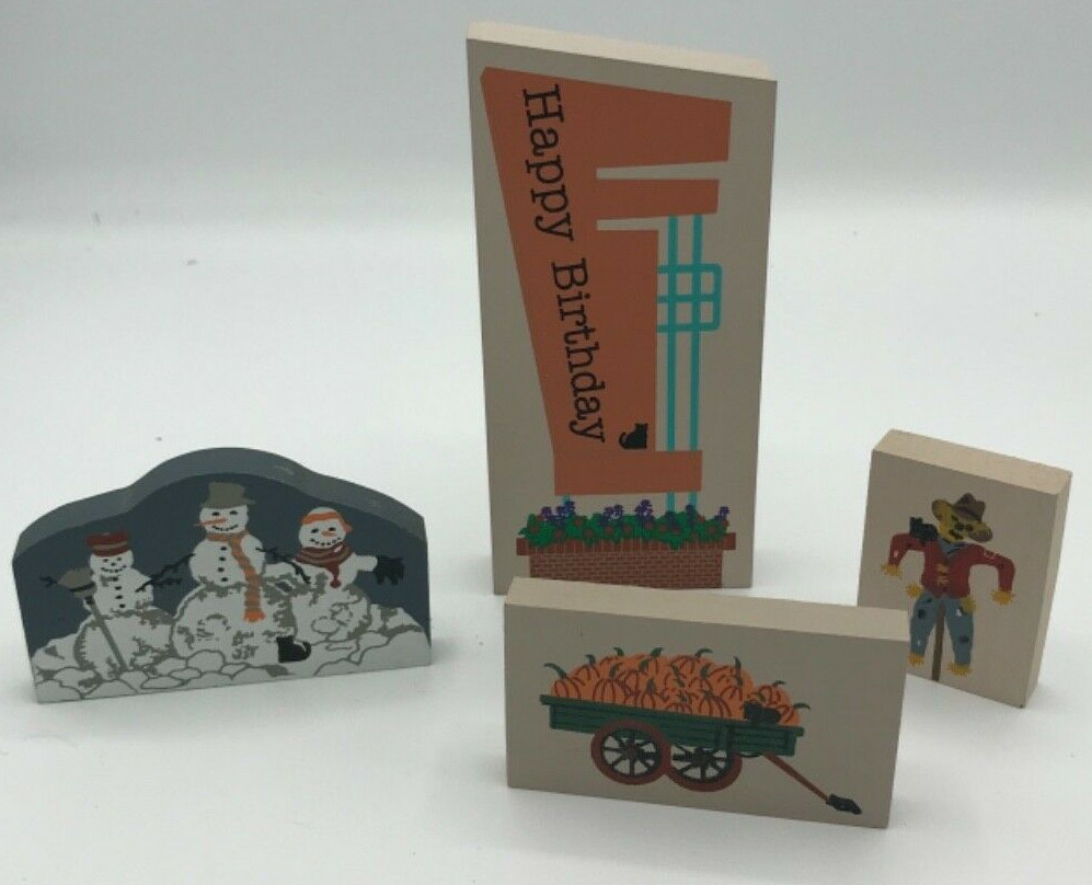 The Cat’s Meow Village Mixed Lot of 4 Pumpkin Wagon Scarecrow Snowment Birthday