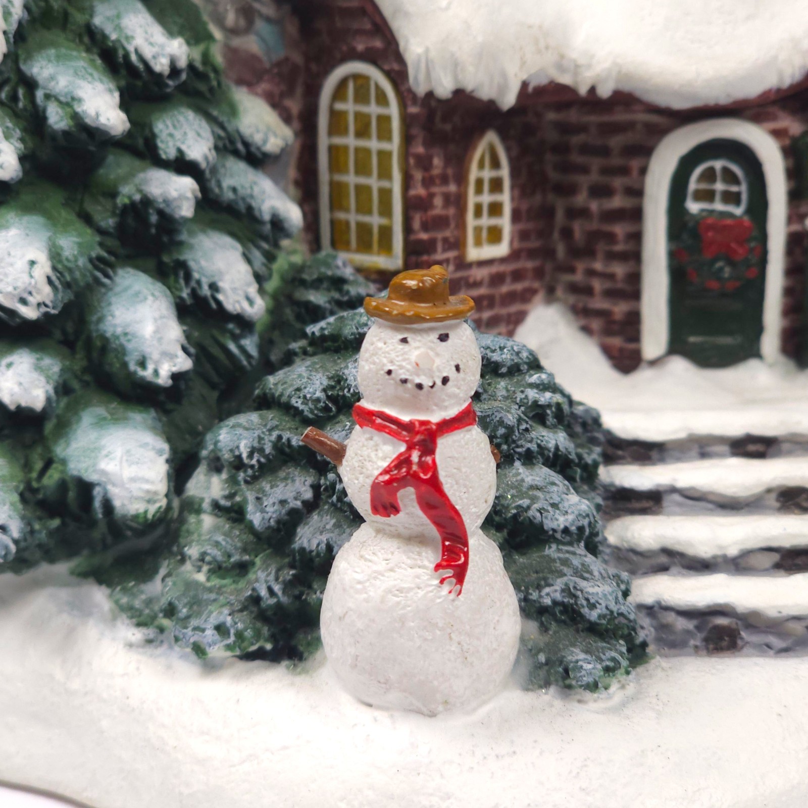 Thomas Kinkade A Village Christmas 2002 Lighted Cottage Snowman House Teleflora