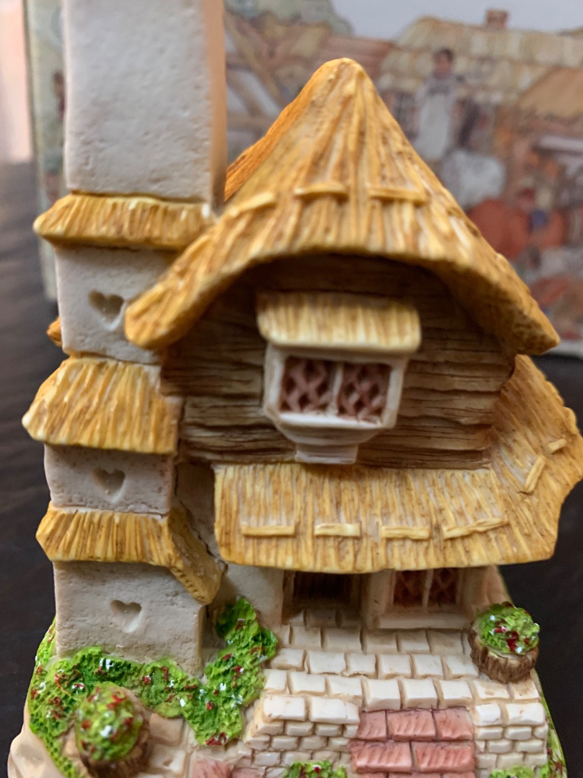 David Winter Cottage Grandmas Cottage Handmade and Hand painted DWF 10 2004