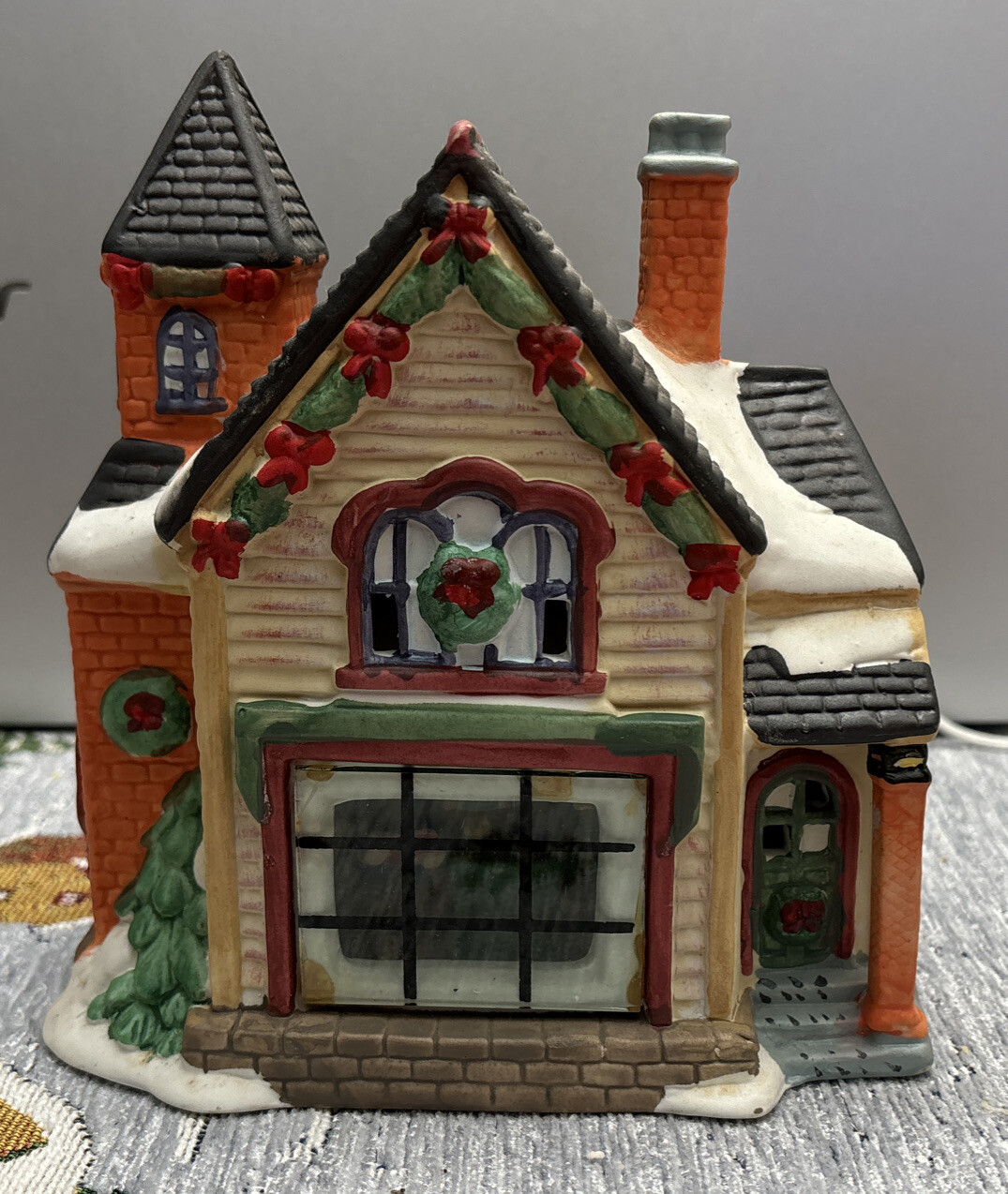 Vintage Long Rich LTD Family Lighted Village Christmas House Christmas Decor