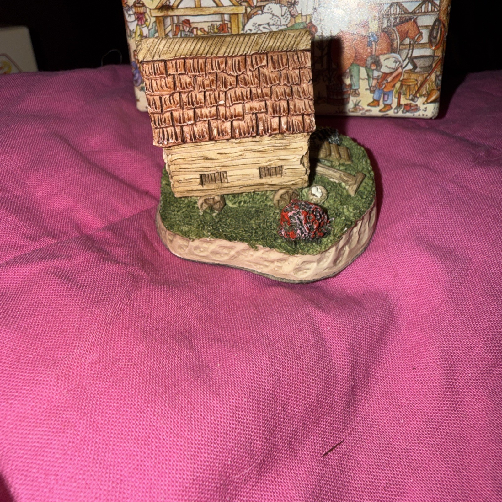 David Winter Cameos “Poultry Ark” Miniature! EUC! 2” X 1.5”