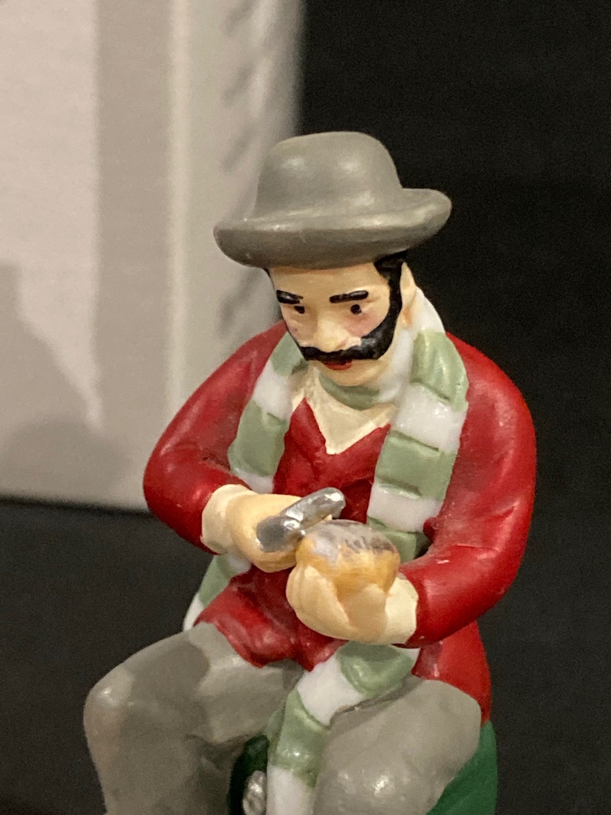 Department 56 Dickens Village The Sponge Seller Retired #4025264