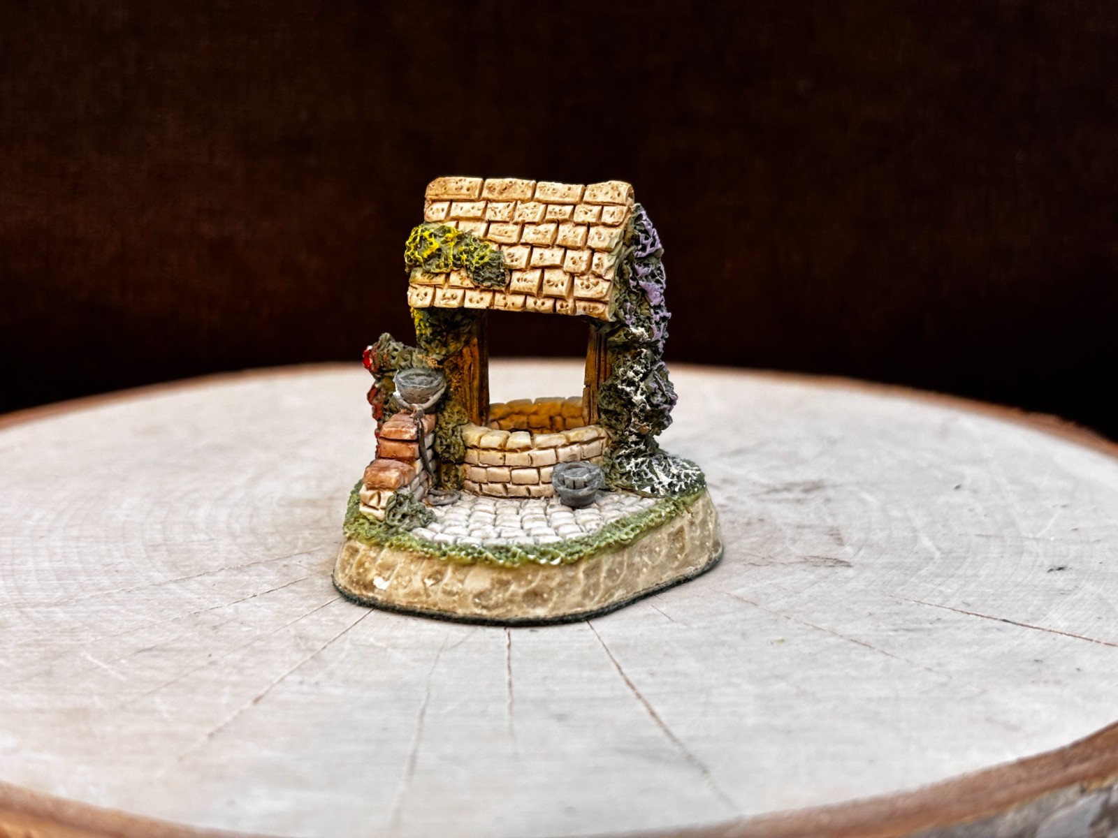 Vintage 1991 David Winter Miniature Cameos PENNY WISHING WELL GUC