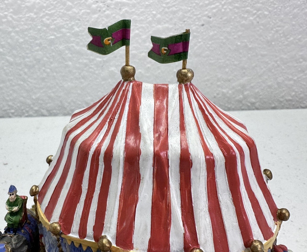 AMERICANA COLLECTION CIRCUS BIG TOP OF LIBERTY FALLS CERAMIC HOUSE WITH BOX 1998