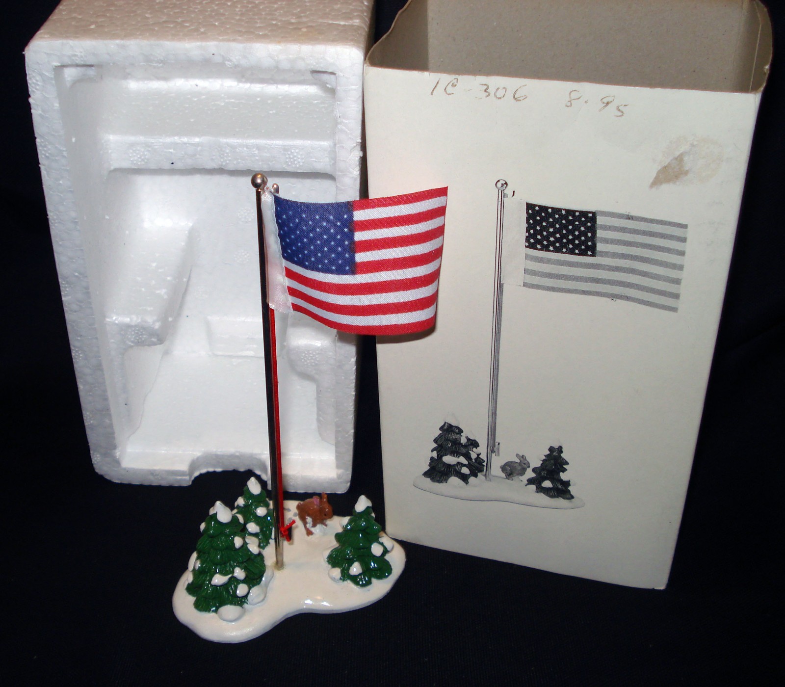 Department Dept 56 Village Flag Pole 5177-2 Handpainted Figurine Accessory w/Box