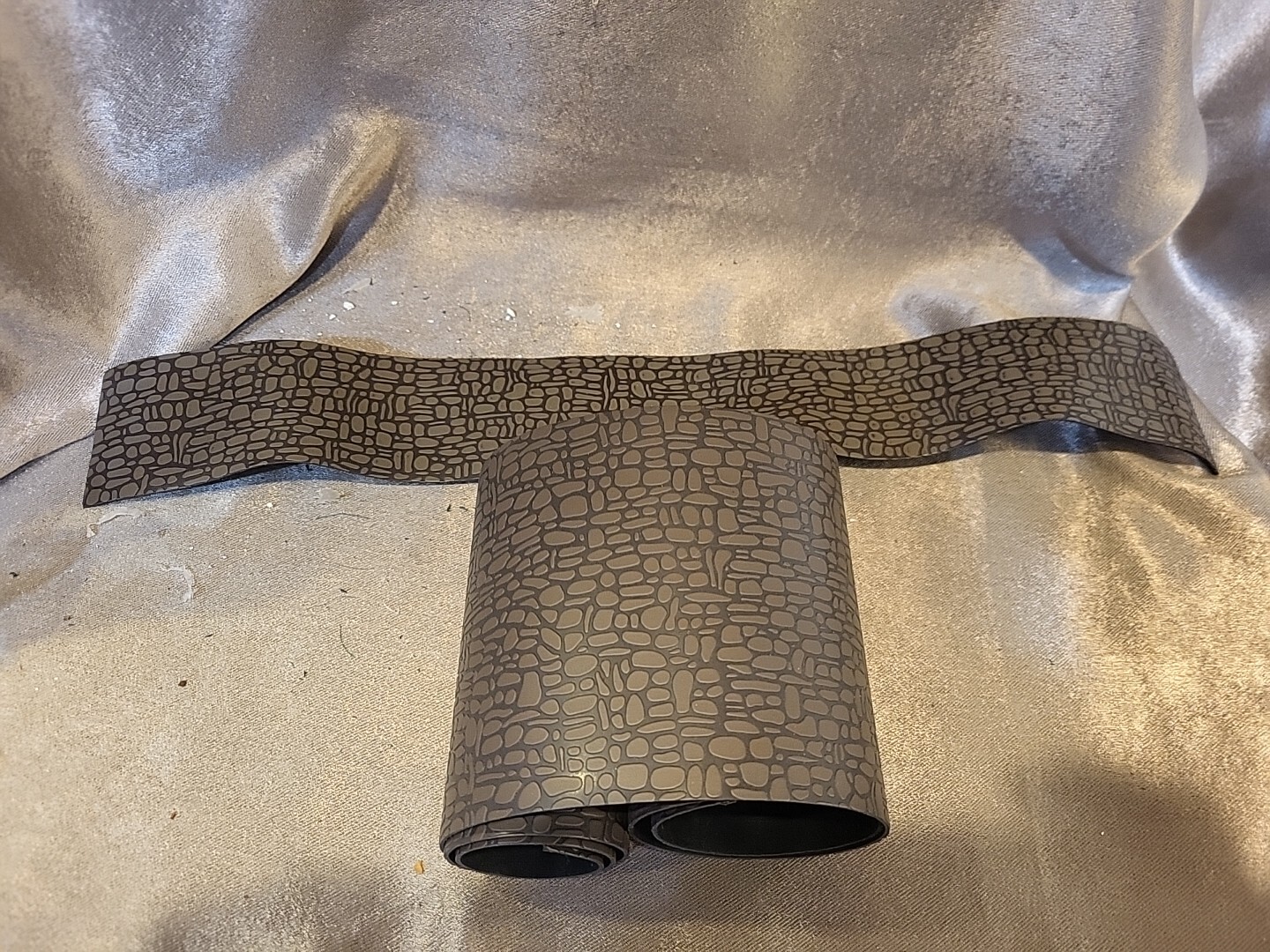 Vtg Cobblestone Road Mats For Christmas Village 2 Pieces 17″x2.5″ & 35.5″x 4 5/8