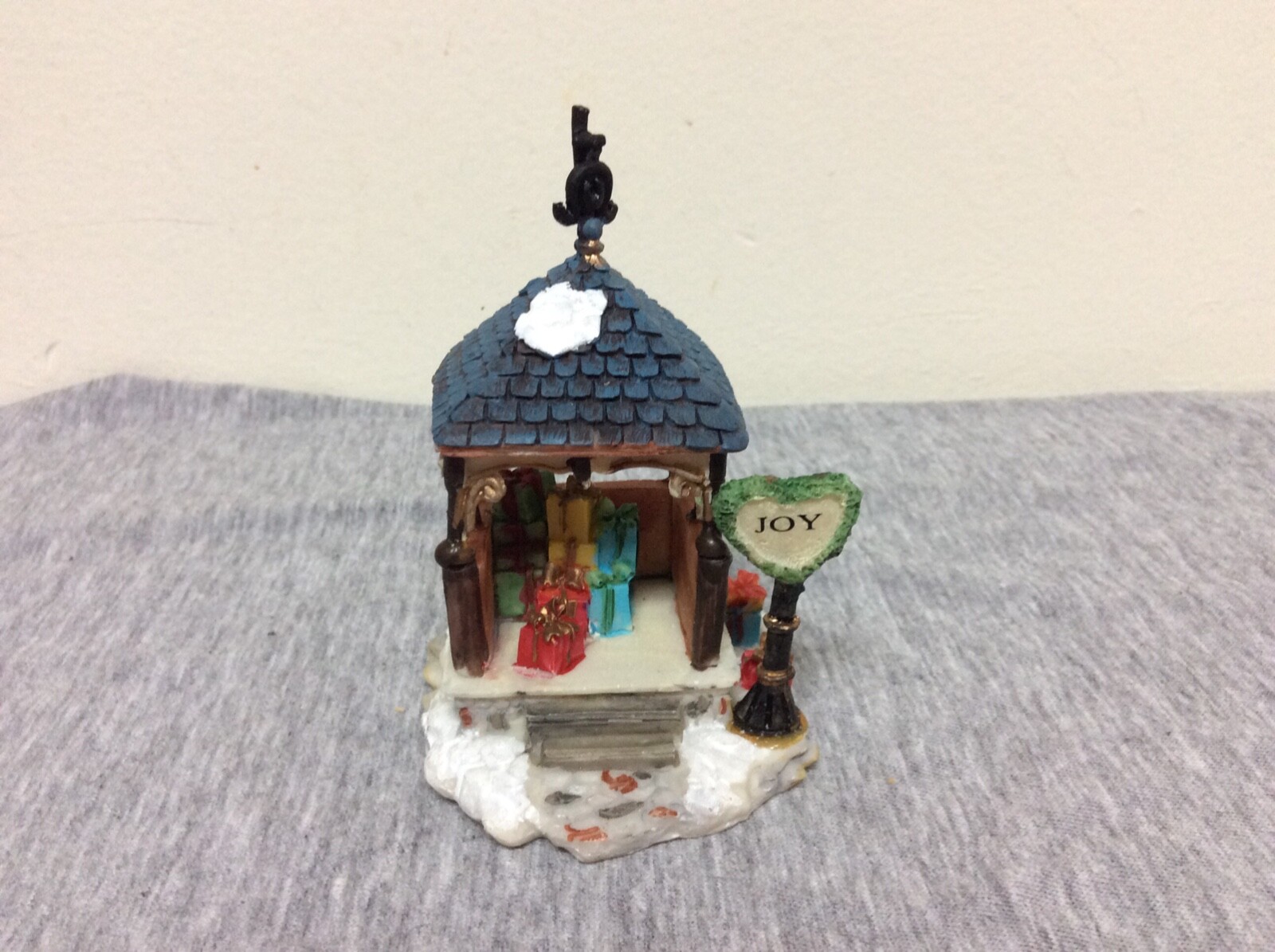 Vintage Santas Workbench Accessories Victorian Gazebo w/Presents Figurine