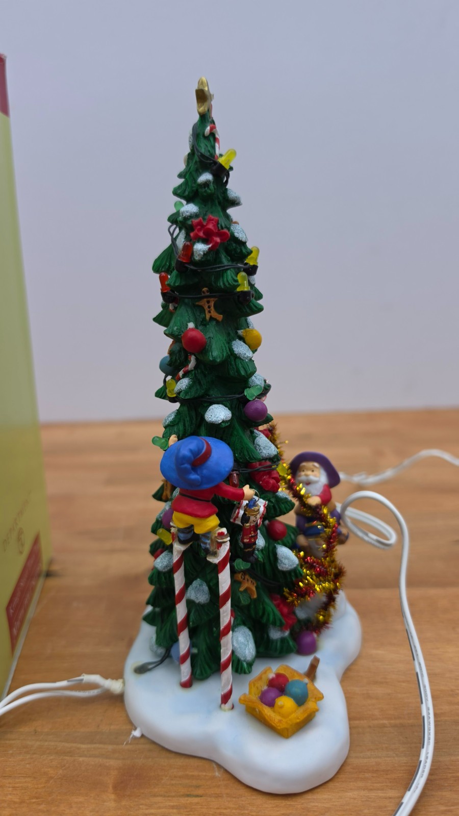 DEPT 56 North Pole Series “KRINGLE STREET TOWN TREE #56847 *SPECIAL EDITION*