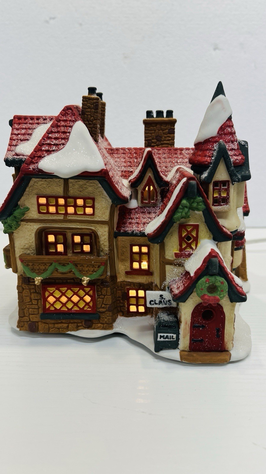 Dept 56 North Pole Series “Santa’s Workshop” 56006 Retired 1993 Excellent !