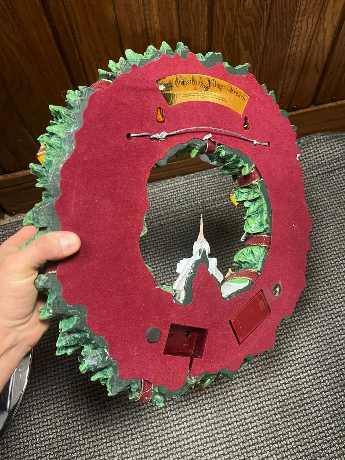2005 Thomas Kinkade Christmas Village Lighted Wreath -The Hamilton Collection