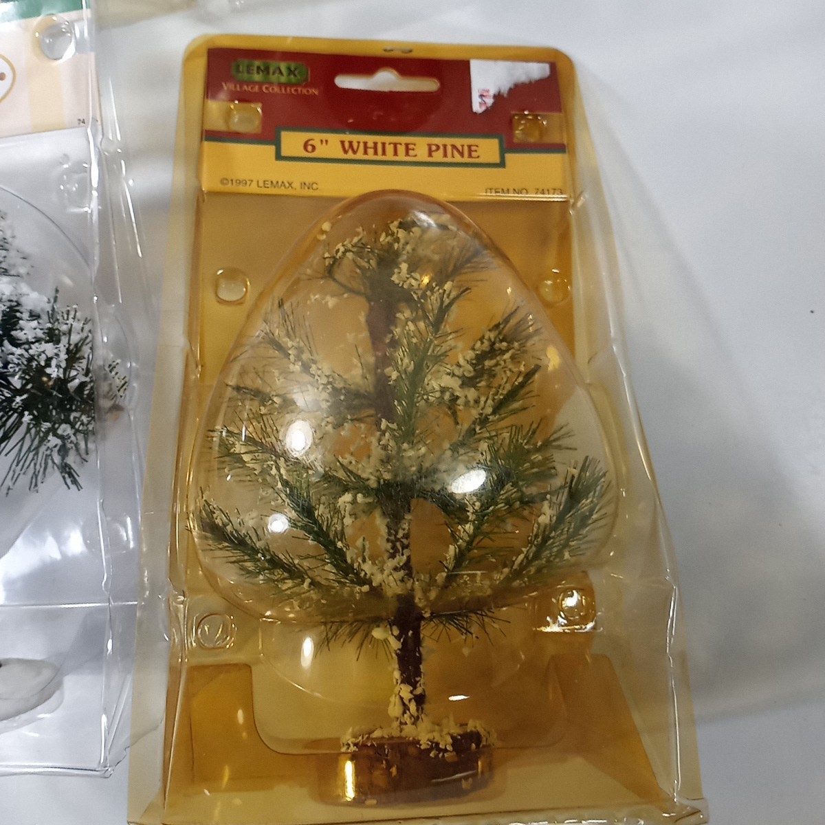 1997 Lot of 4 LEMAX Medium 6″ Snow Flocked White Pine Tree & Arbor 74173 & 74175