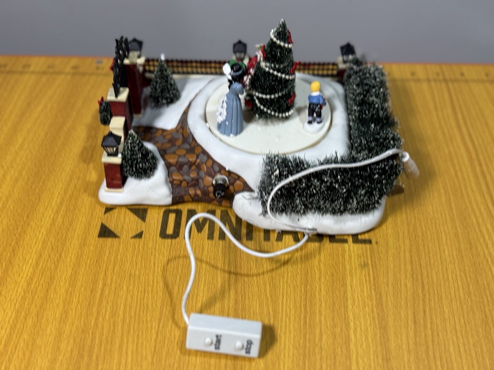 Department 56 Victorian Christmas Scene Musical Boxed – A Victorian Christmas