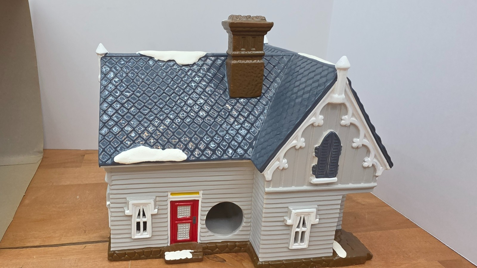 Dept 56 Snow Village GOTHIC FARMHOUSE #54046 American Architecture Lighted Bldg