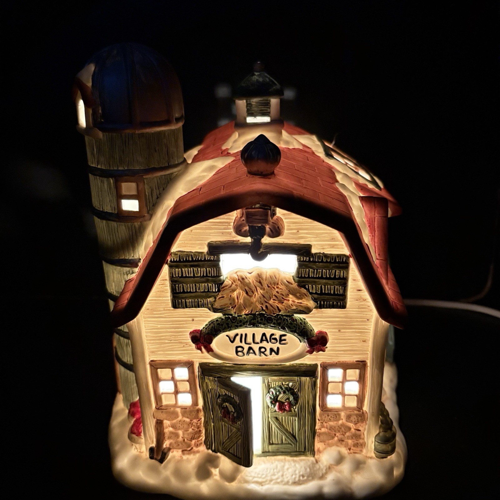Mervyns Village Square Barn Farm House Silo Lighted Buliding Christmas 1998