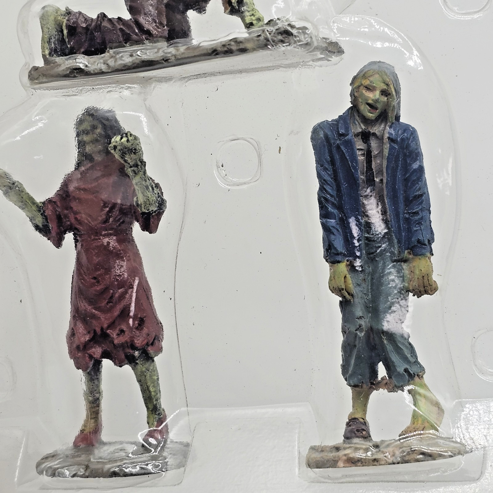 2014 Halloween Lemax ZOMBIES Set of 3 Spooky Town Village Figurine NOS