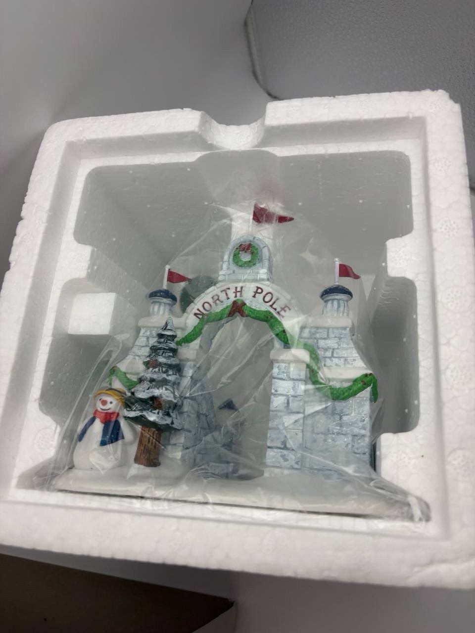Dept 56 North Pole Series North Pole Gate #56.56324