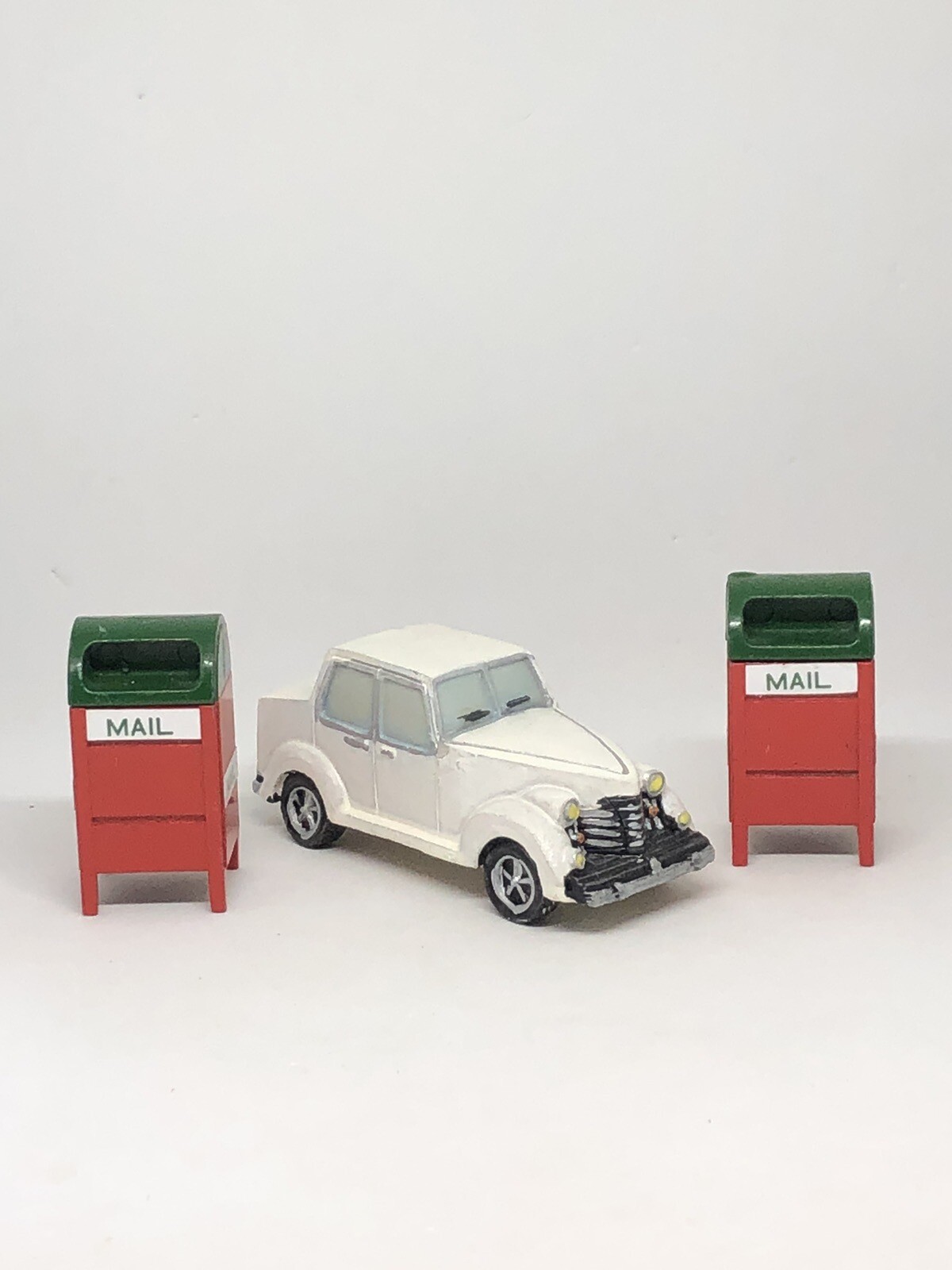 Department 56 Metal Green Red Postal Mail Boxes And Vintage White Car