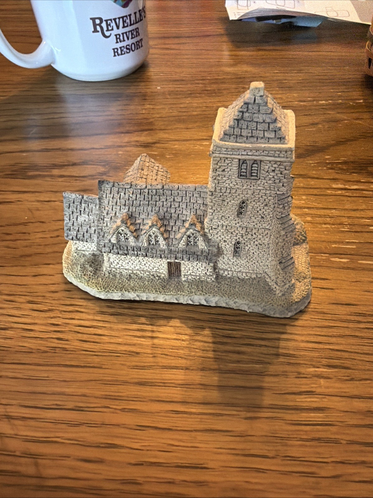 David Winter St George’s Church 1985 Handmade Hand Painted England Cottage
