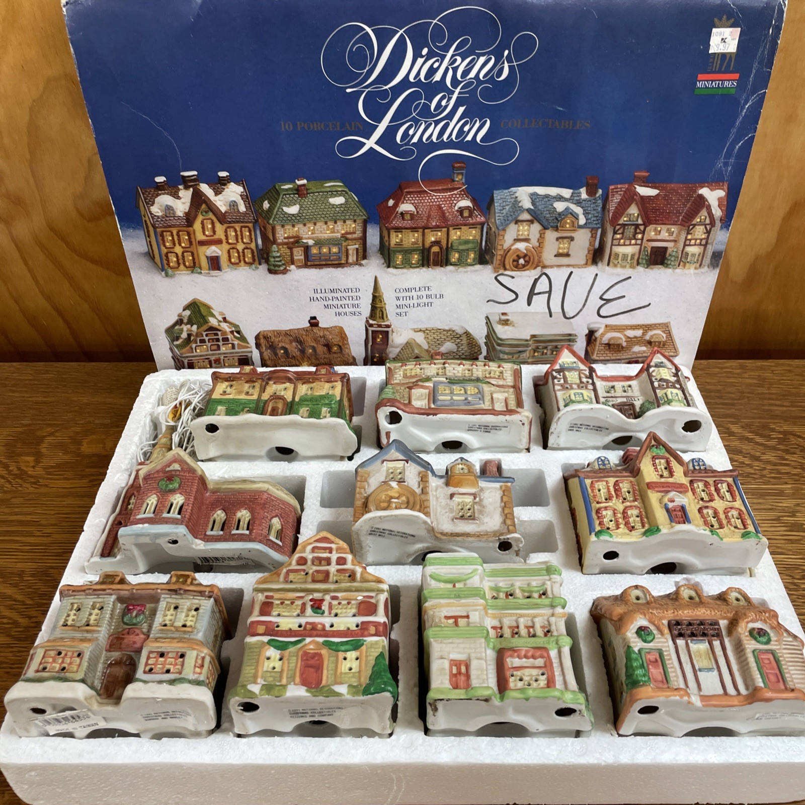 Dickens of London 10 Piece Porcelain Miniature Houses Christmas Village w/ Light