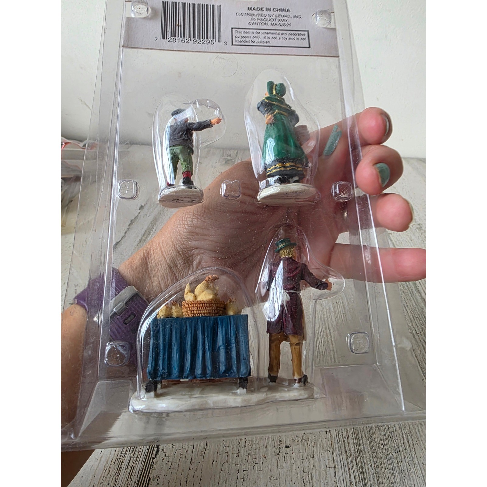 Lemax turkey seller people Victorian village Xmas 9815341 Thanksgiving people
