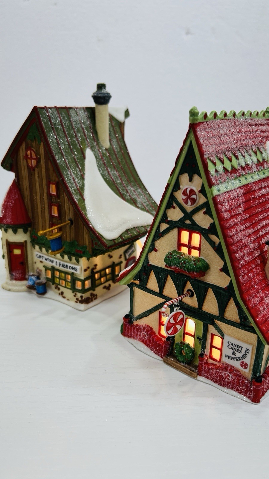 Dept 56 North Pole Series “Start A Tradition Set” Set Of 12 Pieces Excellent !