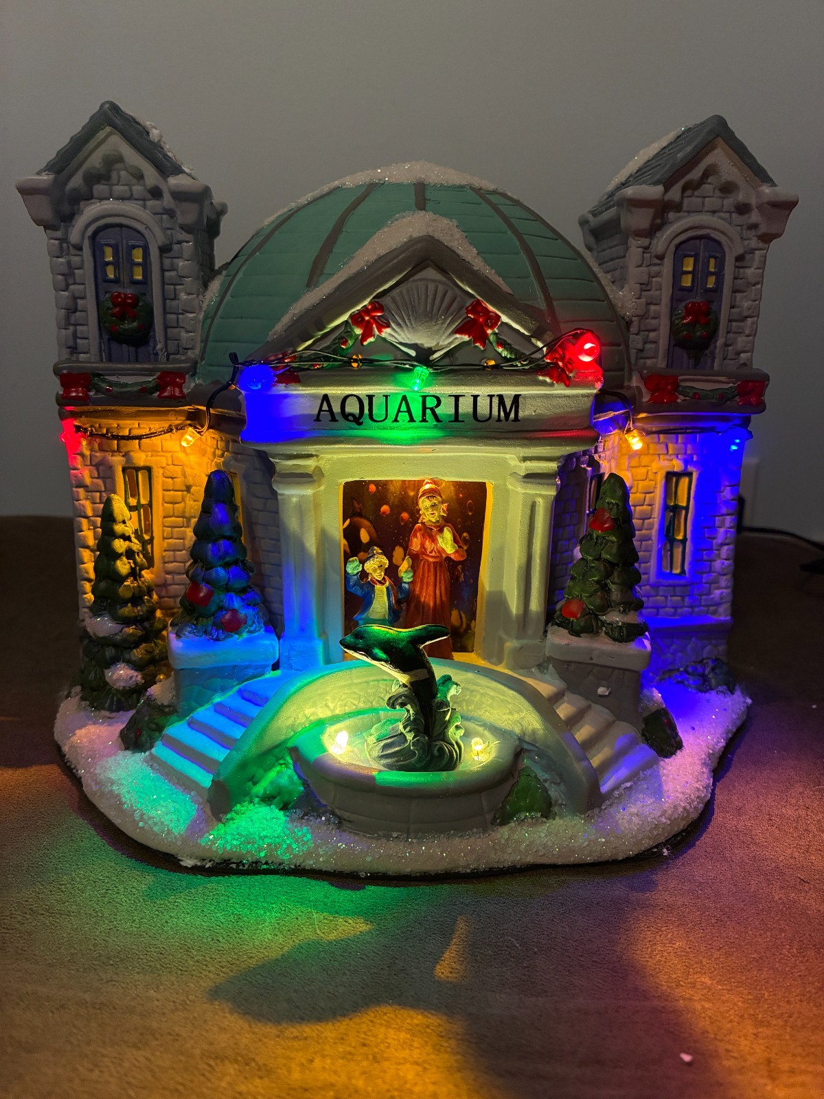Carole Towne Christmas Village Aquarium Fish 20th Anniv LED Lights Up 2022