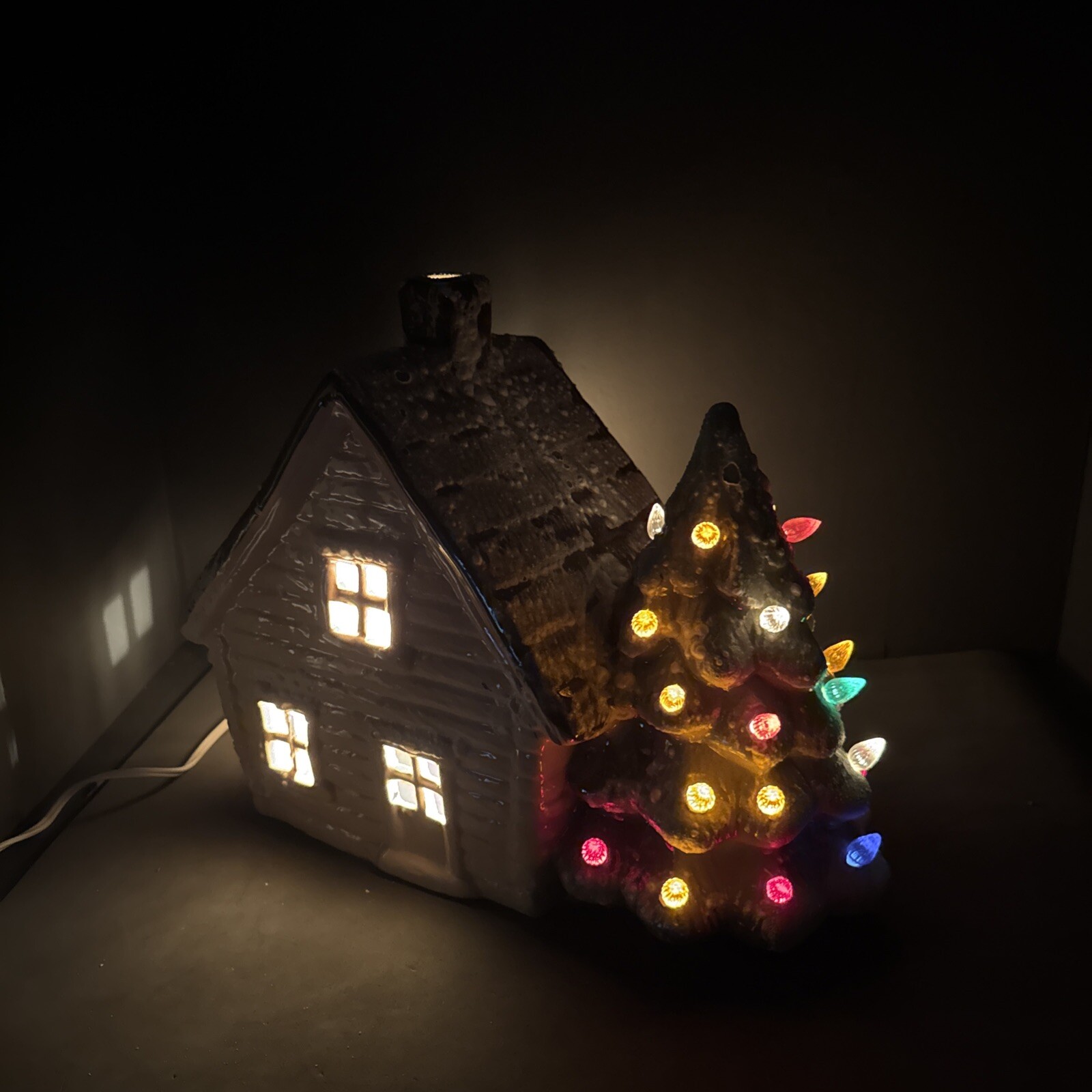 Vintage Ceramic Trim Glo Marcia Lighted Christmas Mountain Tree House Cabin NICE