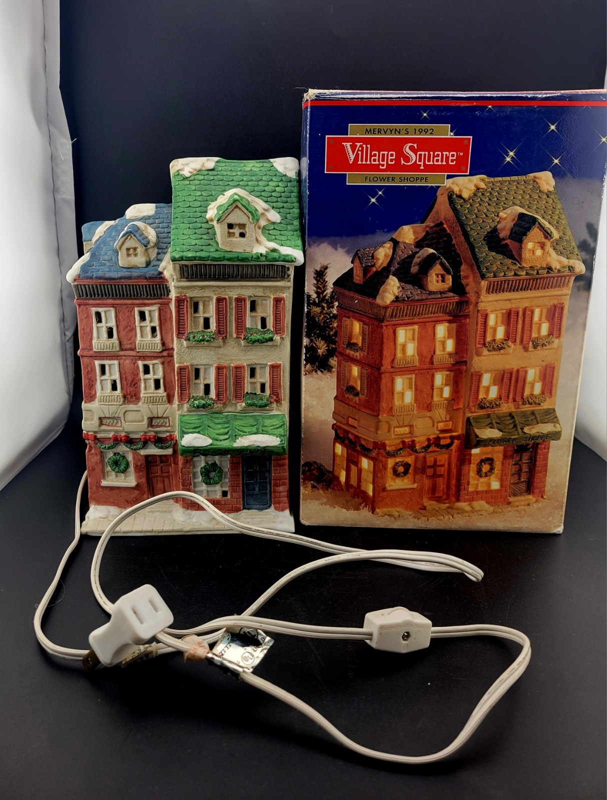 Vintage Mervyn’s Village Square 1992 Lighted Flower Shop Rare Christmas Decor
