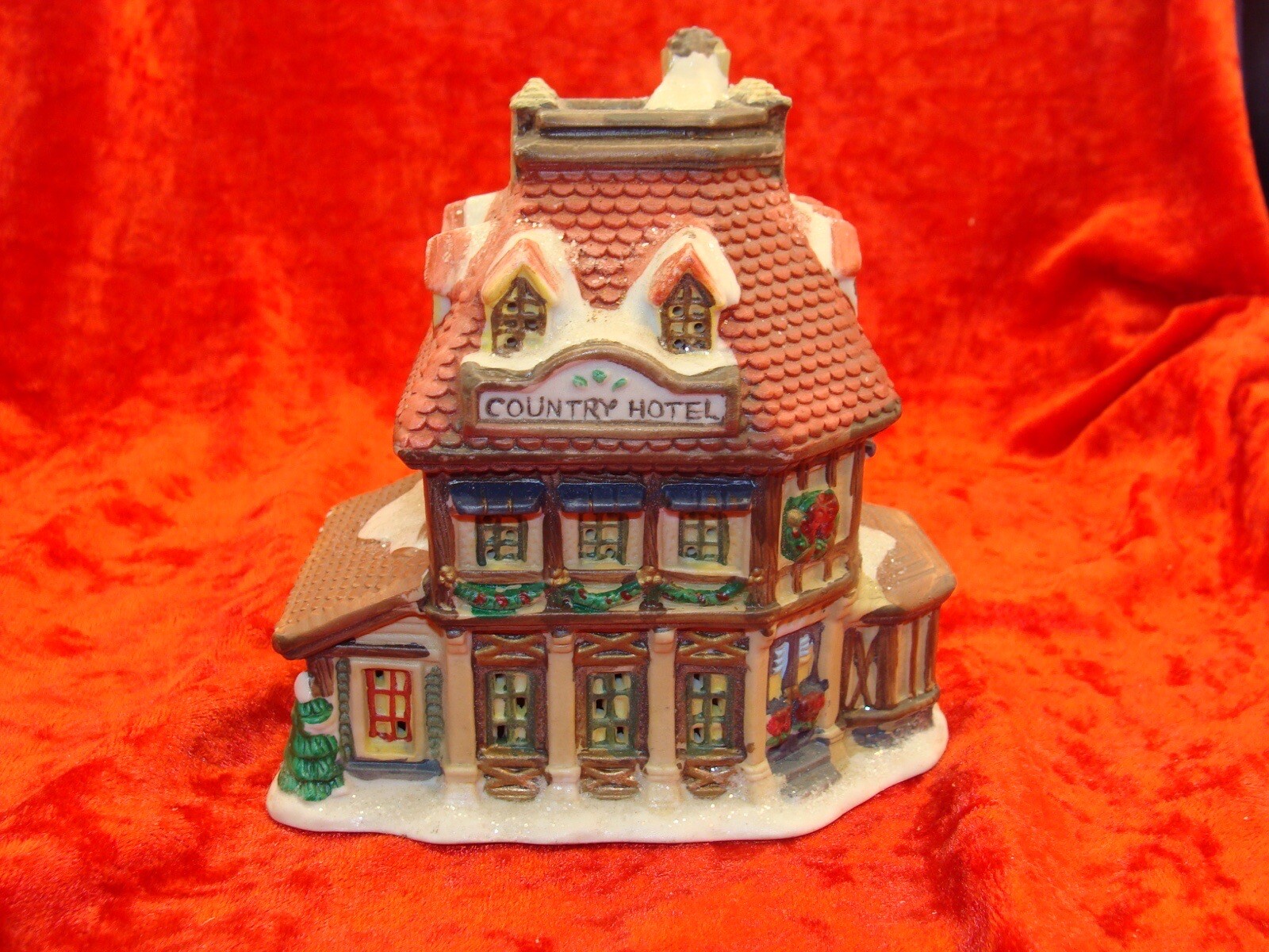 Village Country Hotel ~ Cobblestone Corners~ 4.5”x4.5”~ VGC ~