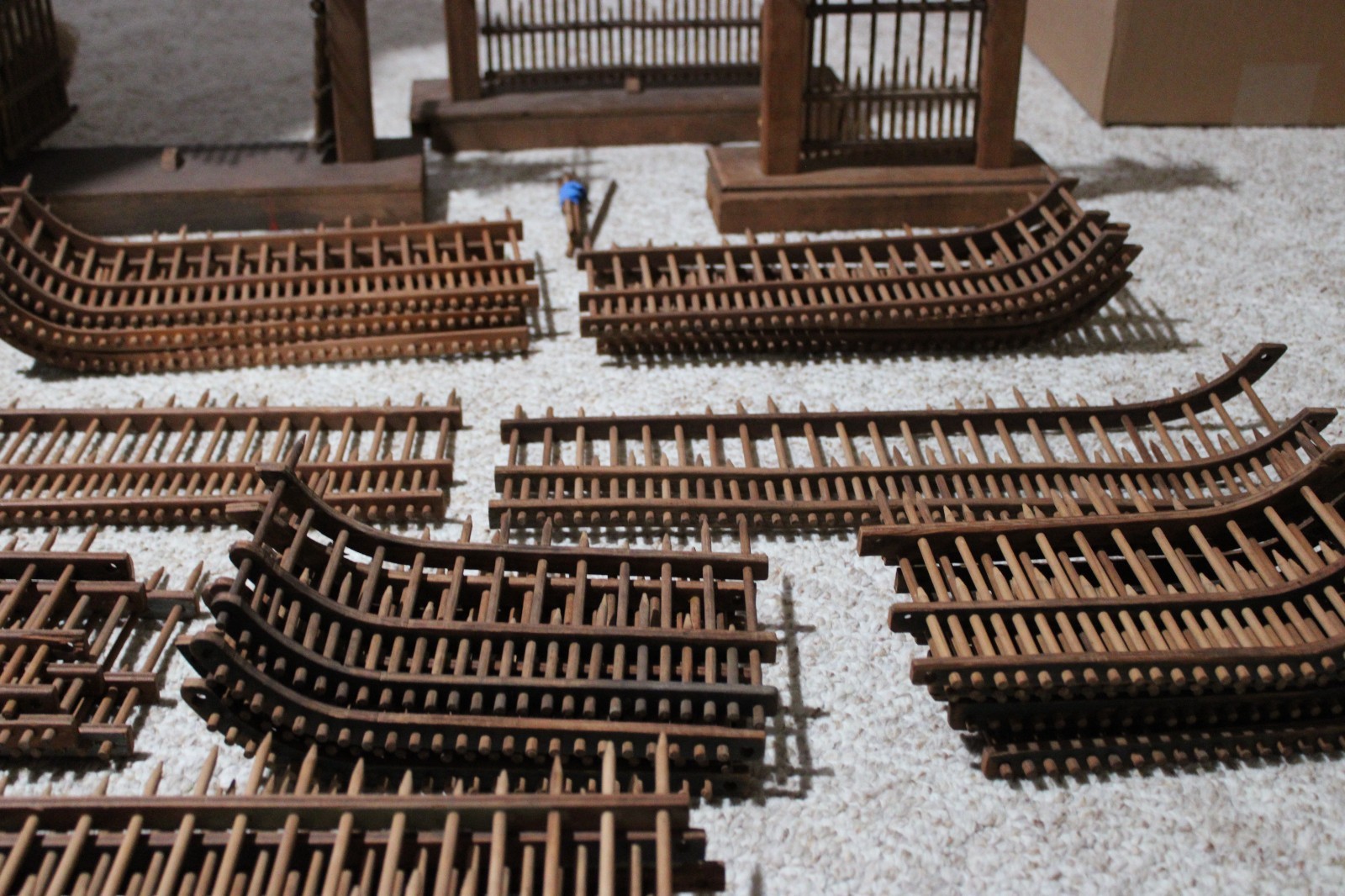 ANTIQUE VICTORIAN ASIAN CHINESE MINIATURE FENCE GATES XMAS VILLAGE RAILROAD WOOD