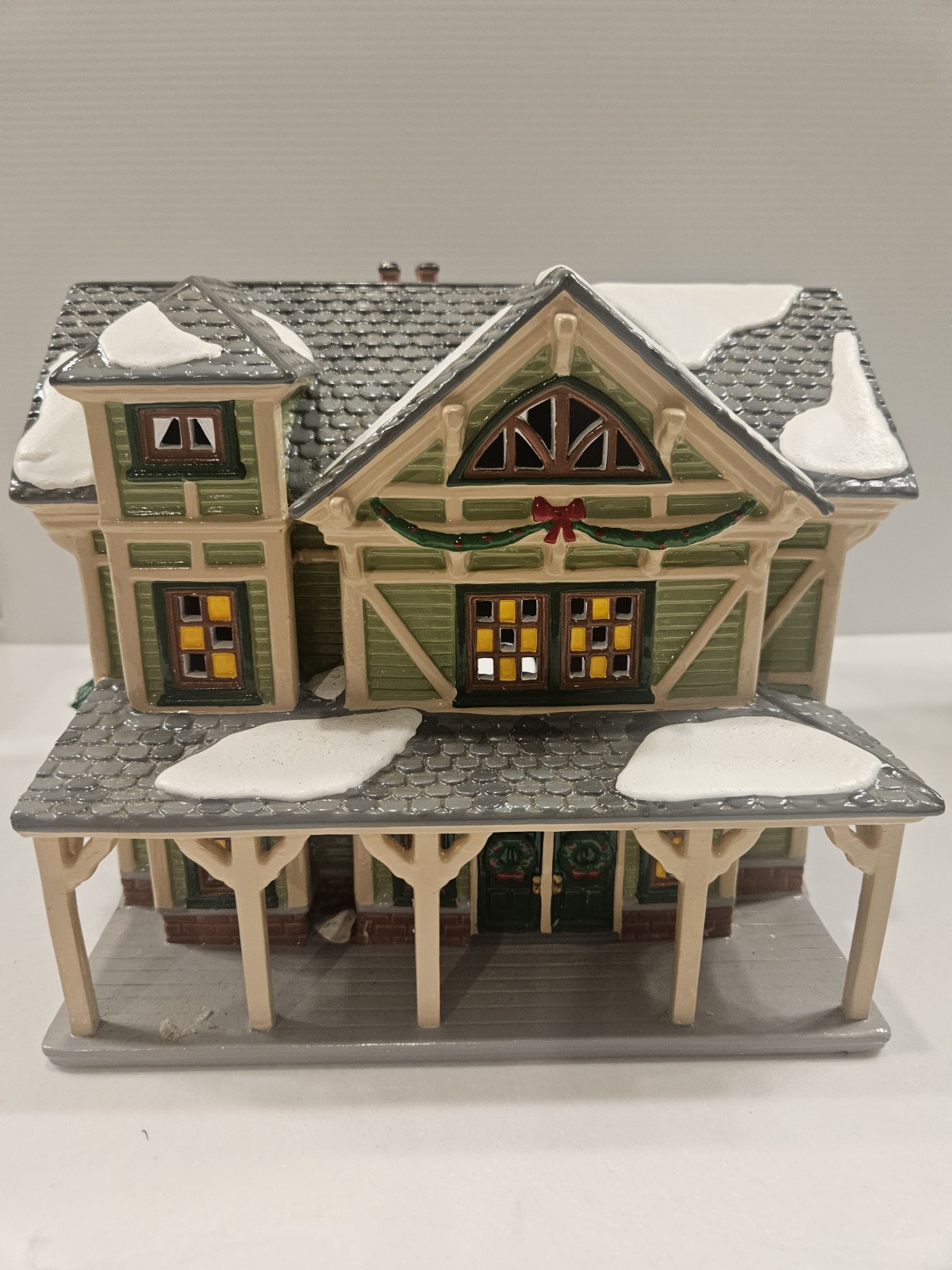Dept. 56 Snow Village American Architecture “Stick Style House” 1998